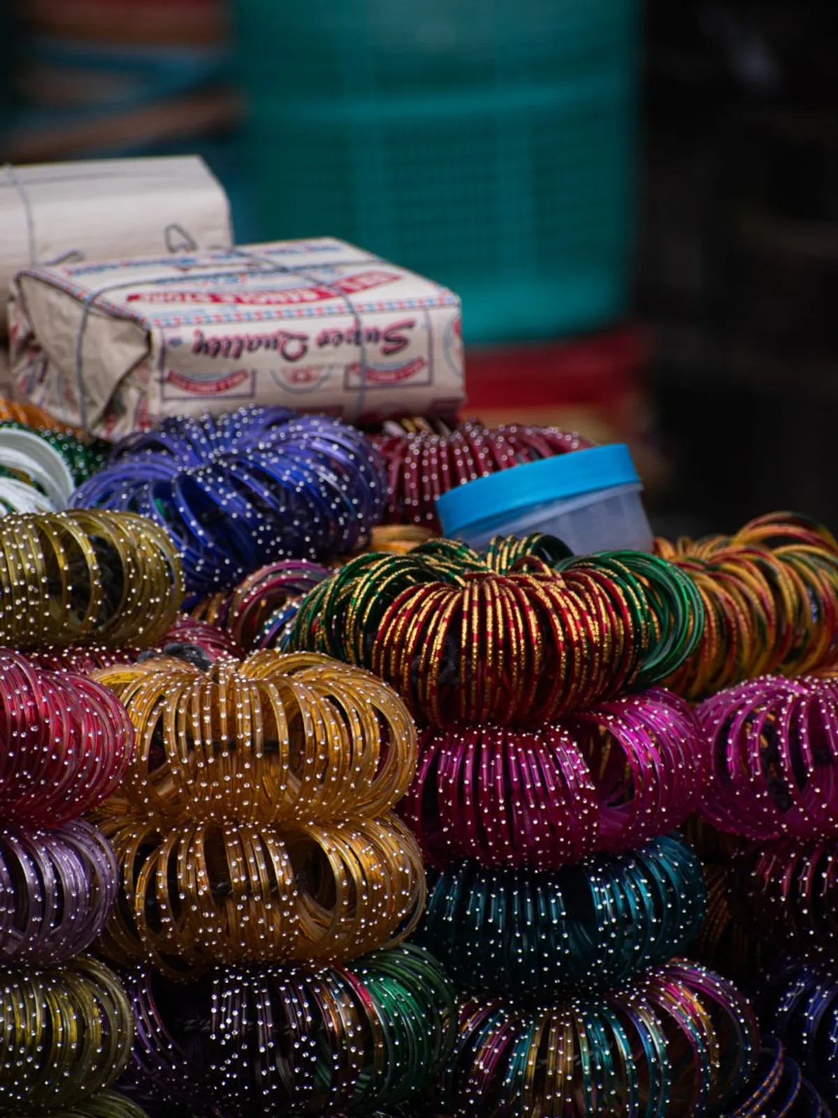 Kaatru Thin Bangle Set